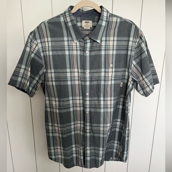 Vans Button Down Short Sleeve Size L - Picture 1 of 4